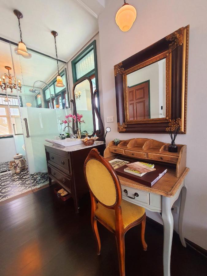 The Knight House Bangkok Apartment Exterior photo